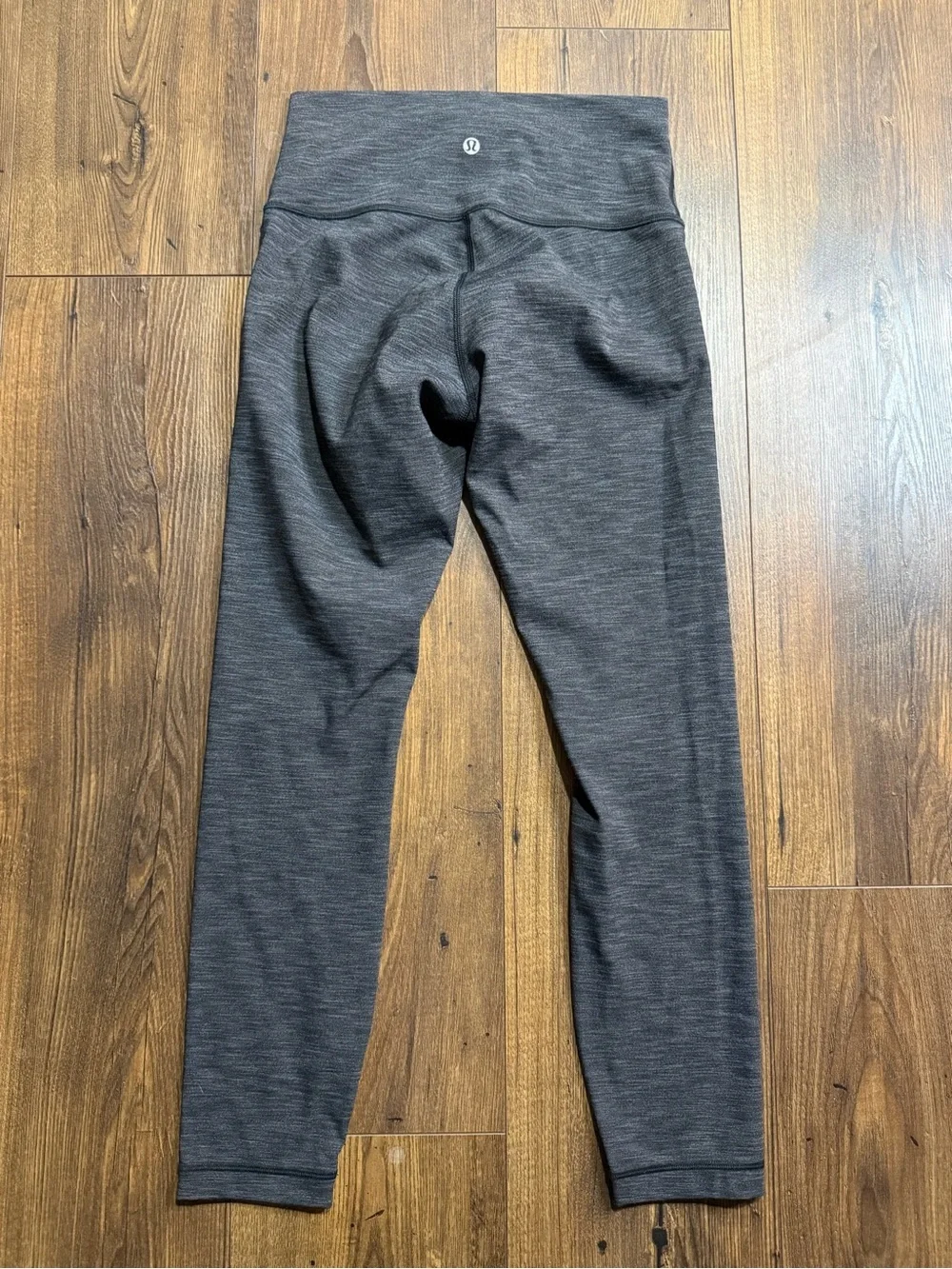 Lululemon Gray Heathered Cropped Leggings Womens Size 6 High Rise Yoga Pants